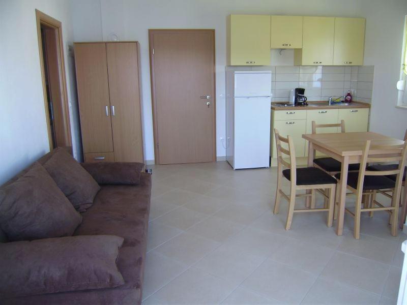 Apartments Roko Рогозница Экстерьер фото