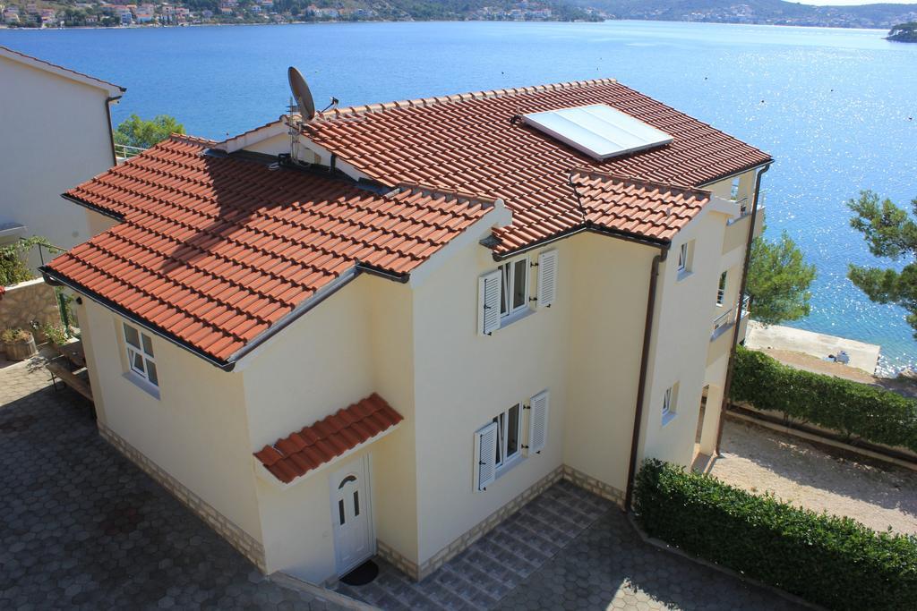 Apartments Roko Рогозница Экстерьер фото